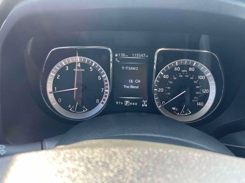 Used 2018 Nissan Titan PRO-4X w/ Pro-4x Utility Package AWD/4WD image 20
