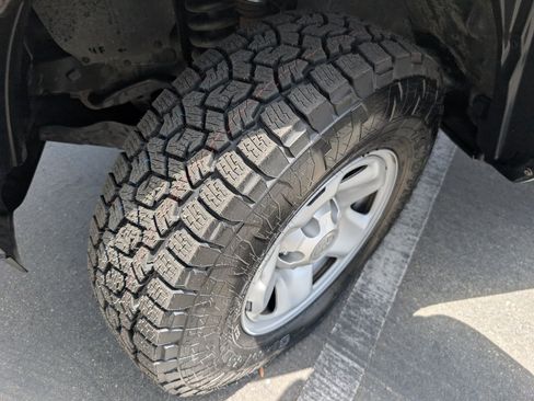 Used 2023 Toyota Tacoma SR AWD/4WD image 21