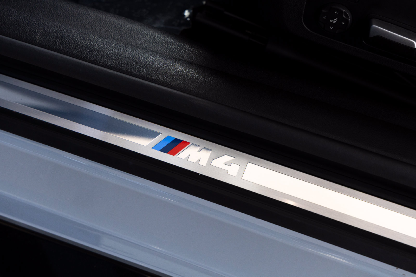 Certified 2023 BMW M4 xDrive Competition AWD/4WD image 31