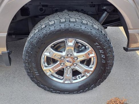 Used 2022 Ford F150 XLT w/ Equipment Group 302A High image 25