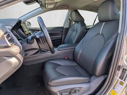 Used 2023 Toyota Camry SE image 16