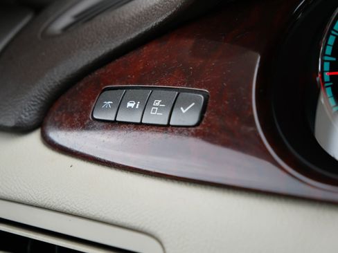 Used 2009 Buick Lucerne CXL w/ Driver Confidence Package image 33