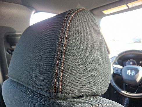 Used 2025 Honda HR-V Sport image 9