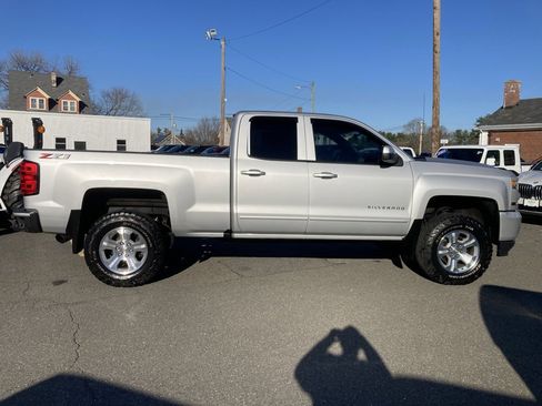 Used 2018 Chevrolet Silverado 1500 LT w/ All Star Edition image 8