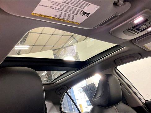 Used 2021 Toyota Camry XSE FWD image 22