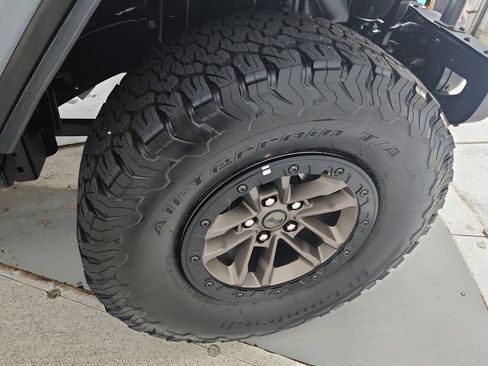 Certified 2024 Jeep Wrangler Unlimited Rubicon 392 AWD/4WD image 38