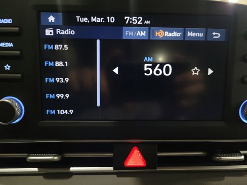 Used 2025 Hyundai Elantra Sport image 25