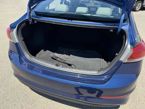 Used 2017 Hyundai Elantra Limited w/ Limited Ultimate Package 05 FWD image 17