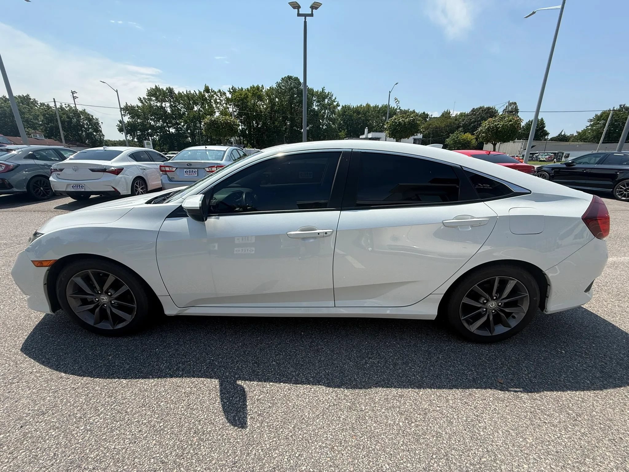 Used 2020 Honda Civic EX-L image 4