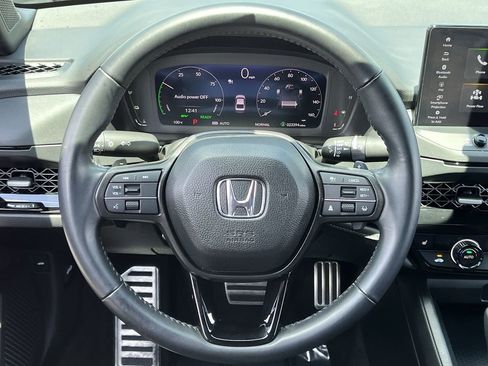 Used 2024 Honda Accord Sport image 11