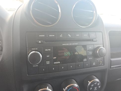 Used 2016 Jeep Patriot Sport w/ Power Value Group AWD/4WD image 5