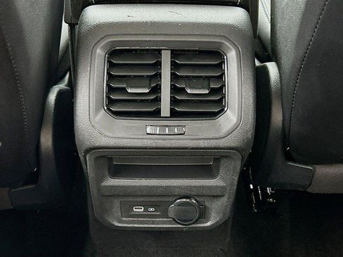 Certified 2024 Volkswagen Tiguan SE w/ Panoramic Sunroof Package AWD/4WD image 25