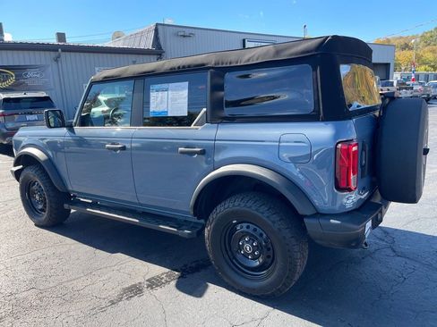 Used 2023 Ford Bronco Black Diamond image 4