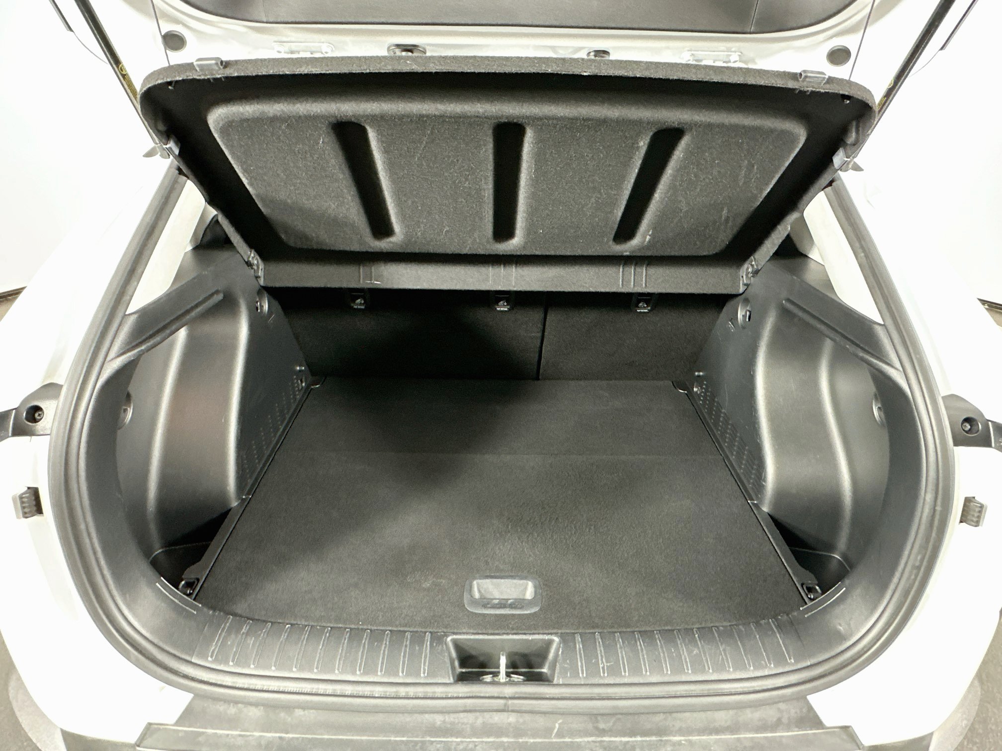 Used 2025 Hyundai Kona SEL FWD image 29