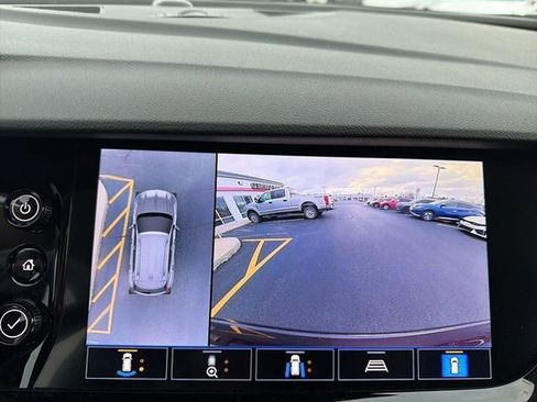 Used 2021 Buick Envision Avenir w/ Technology Package II image 22