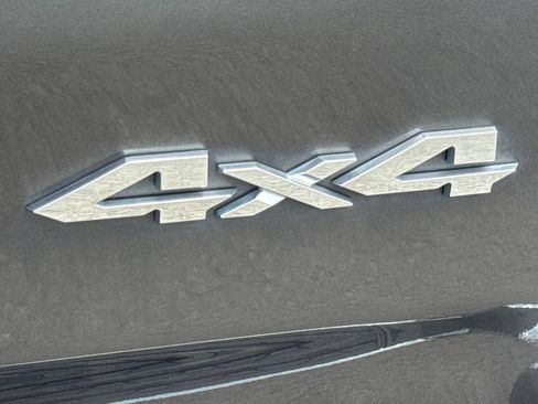 Used 2022 RAM 1500 Laramie AWD/4WD image 33