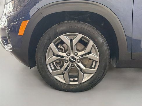 Used 2024 Kia Seltos S AWD/4WD image 32