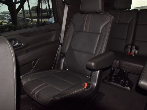 Used 2021 Chevrolet Tahoe RST w/ Luxury Package image 20