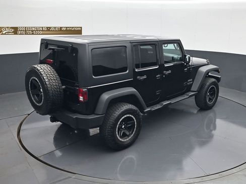 Used 2018 Jeep Wrangler Unlimited Sport S AWD/4WD image 17
