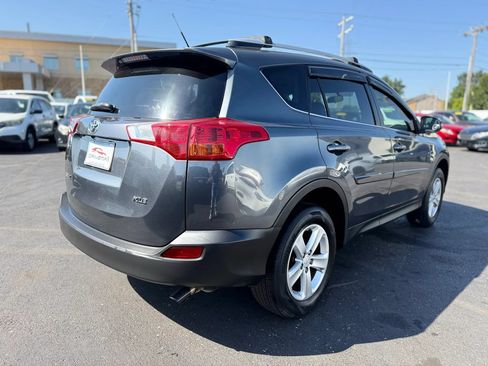 Used 2013 Toyota RAV4 XLE FWD image 3
