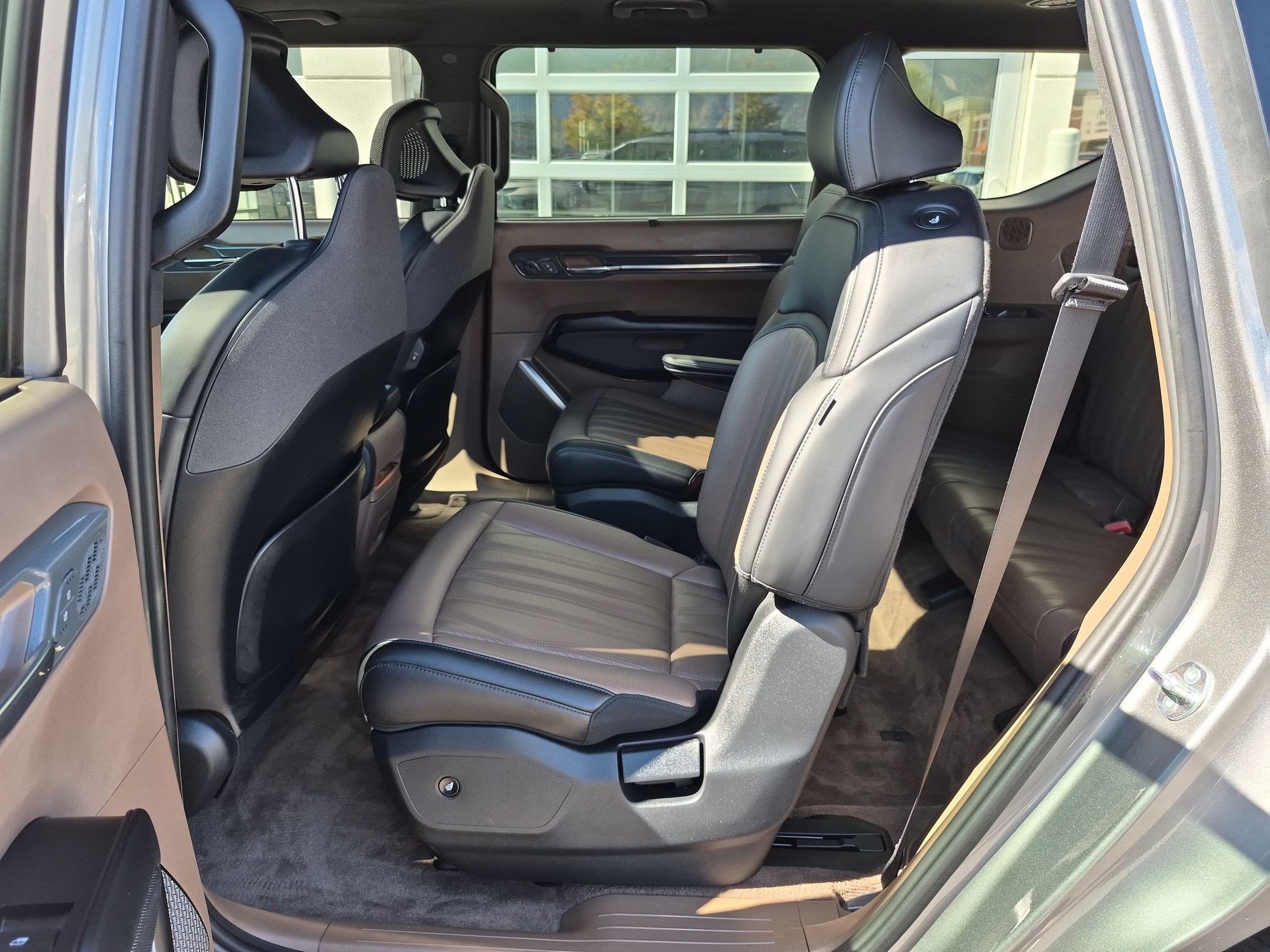 Used 2024 Kia EV9 GT-Line AWD/4WD image 31