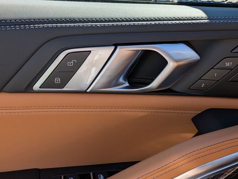 New 2026 BMW X6 xDrive40i w/ Climate Comfort Package image 12