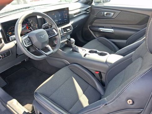 Used 2024 Ford Mustang Coupe RWD image 6