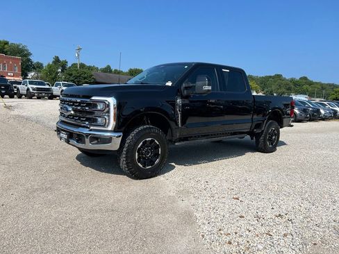 Used 2025 Ford F250 Lariat w/ Tremor Off-Road Package AWD/4WD image 4