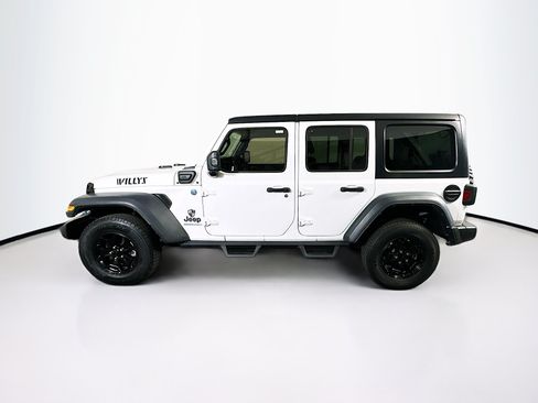 Used 2023 Jeep Wrangler Unlimited w/ Convenience Group AWD/4WD image 4