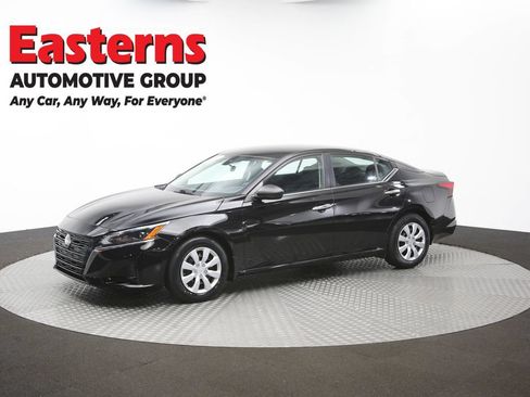 Used 2024 Nissan Altima 2.5 S FWD image 54