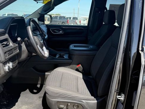 Used 2023 GMC Yukon SLE AWD/4WD image 6