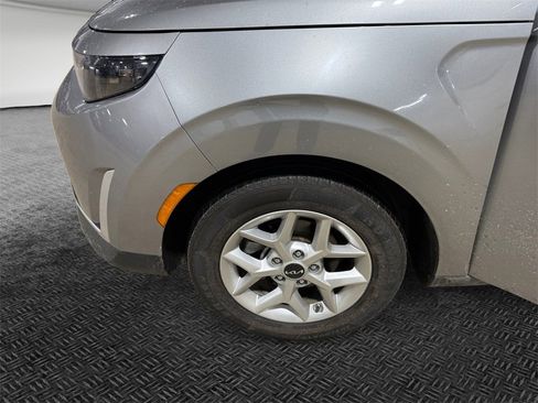 Certified 2024 Kia Soul LX w/ Option Group 015 image 11