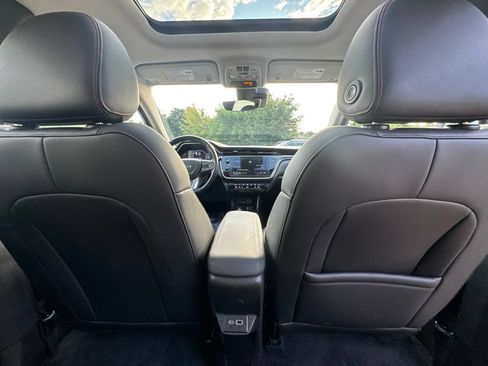 Used 2023 Chevrolet Bolt EUV Premier w/ Sun & Sound Package FWD image 22