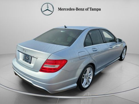 Used 2013 Mercedes-Benz C 250 Sedan image 3