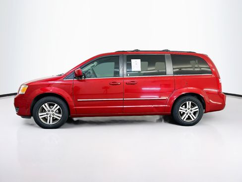Used 2009 Dodge Grand Caravan SXT FWD image 4