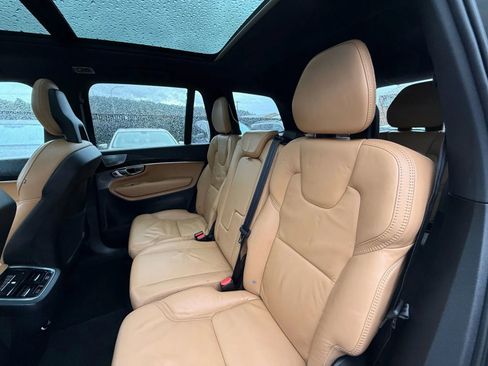 Used 2018 Volvo XC90 T6 Momentum w/ Convenience Package image 26