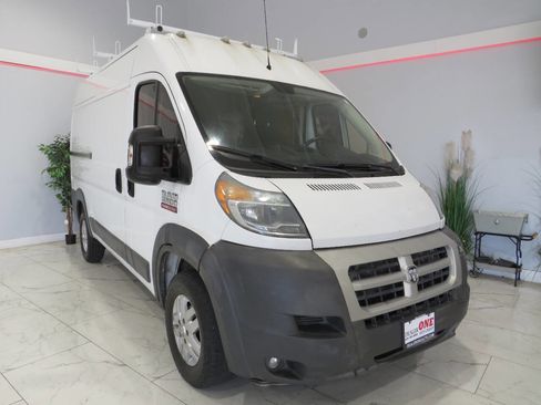 Used 2014 RAM ProMaster 2500 w/ Interior Convenience Group image 2