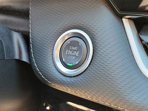 Used 2025 Chevrolet Equinox LT image 27