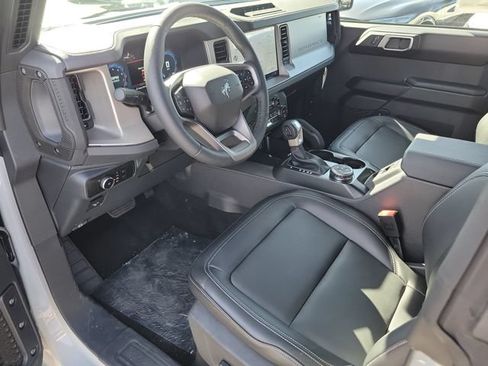 New 2026 Ford Bronco Outer Banks w/ Sasquatch Package AWD/4WD image 23