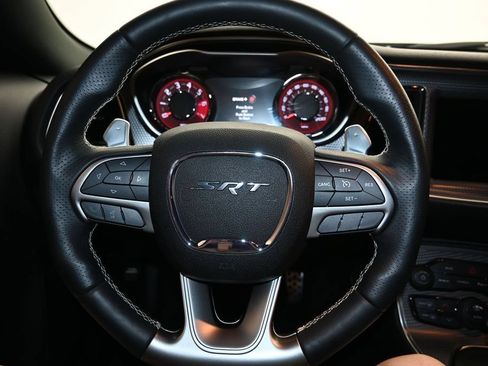 Used 2017 Dodge Challenger SRT Hellcat RWD image 14