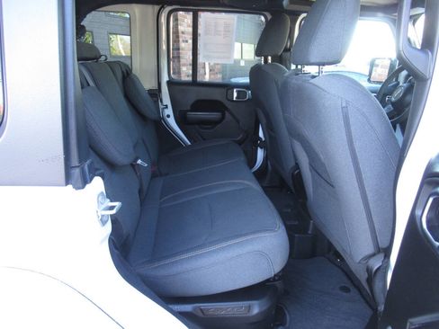 Used 2024 Jeep Wrangler Unlimited w/ Convenience Group AWD/4WD image 12