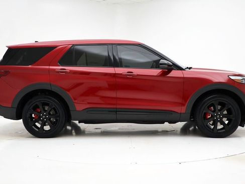 Used 2022 Ford Explorer ST w/ Equipment Group 401A image 3