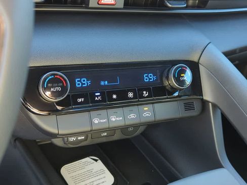 New 2026 Hyundai Elantra Sport image 32