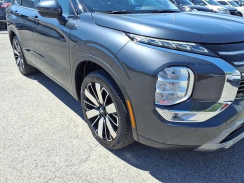 Used 2025 Mitsubishi Outlander SE FWD image 20