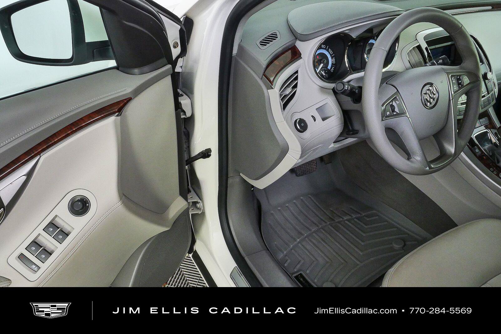 Used 2010 Buick LaCrosse CXL FWD image 7