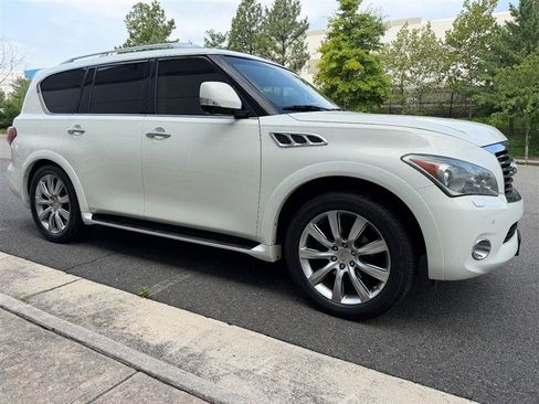 Used 2013 INFINITI QX56 4WD w/ Deluxe Touring Pkg image 21