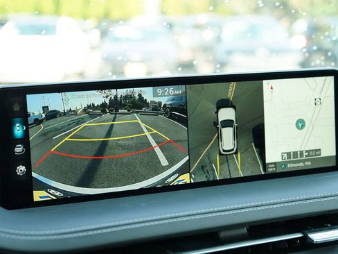 Used 2025 Genesis GV70 3.5T Sport w/ Sport Prestige Package image 26