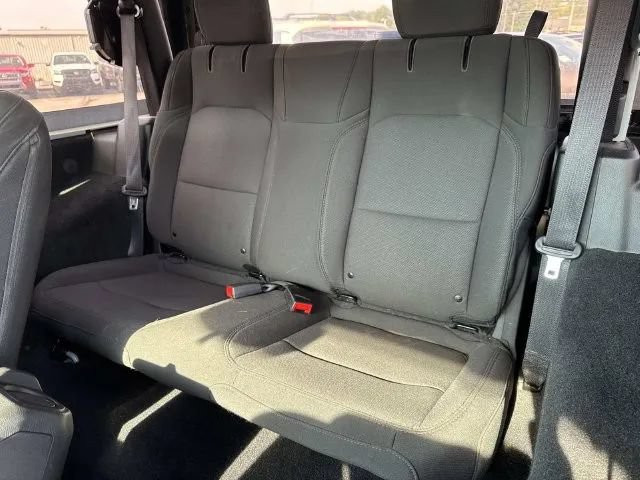 Used 2023 Jeep Wrangler Sport AWD/4WD image 18