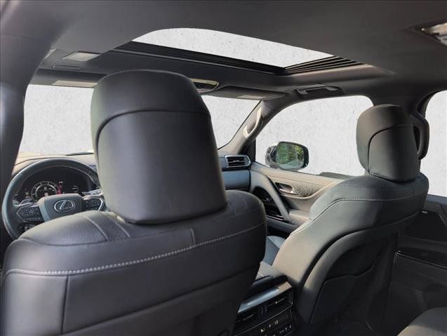 Used 2022 Lexus LX 600 4WD w/ Appearance Package image 16