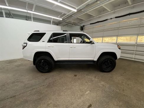 Used 2019 Toyota 4Runner SR5 image 7